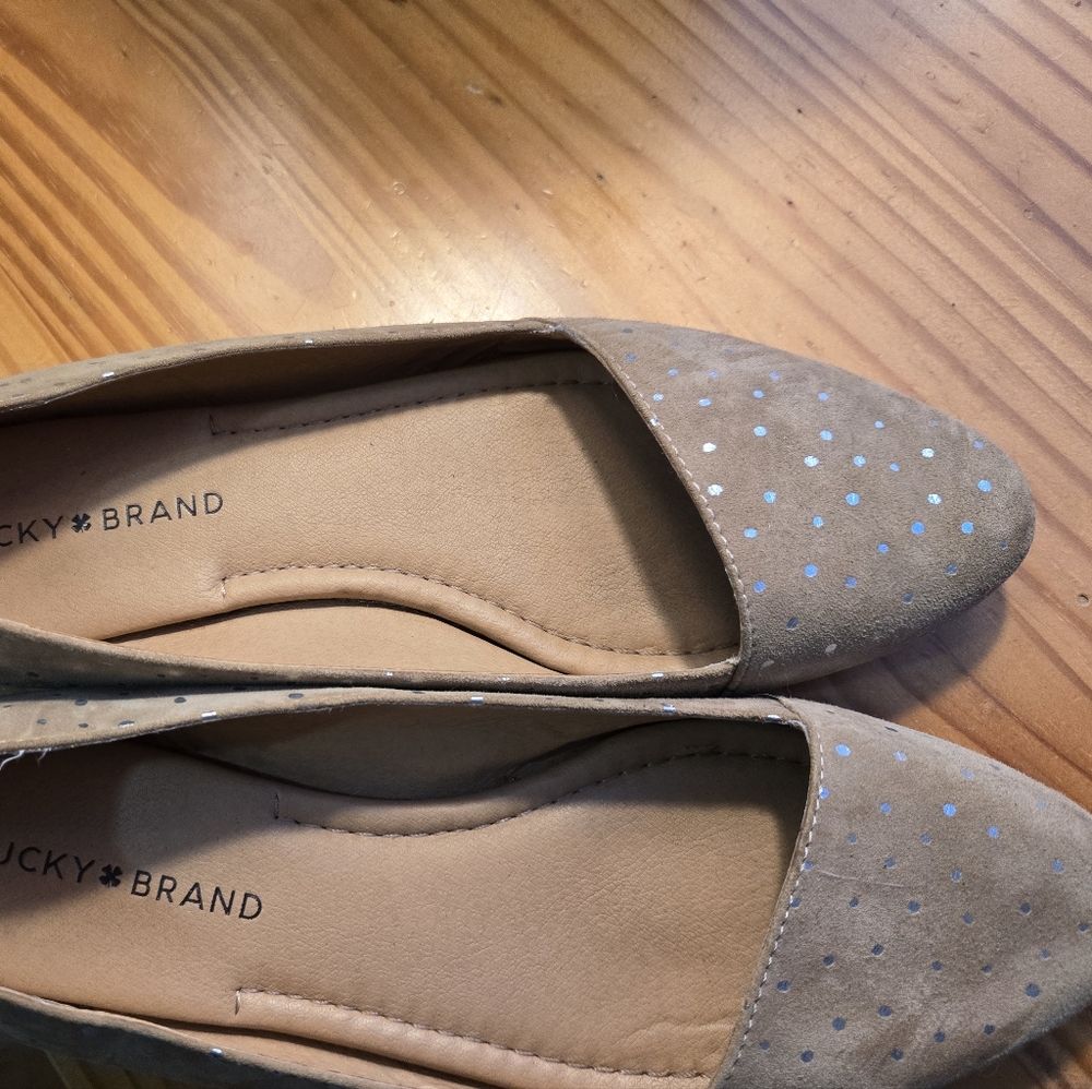 Lucky Brand beige flats with silver polka dots size 7